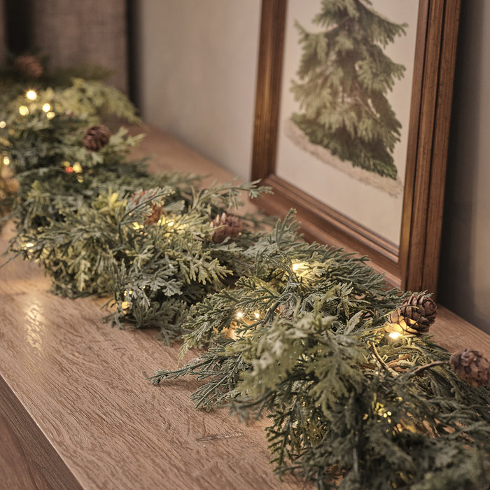 2m Pre Lit Christmas Conifer & Pinecone Outdoor Garland