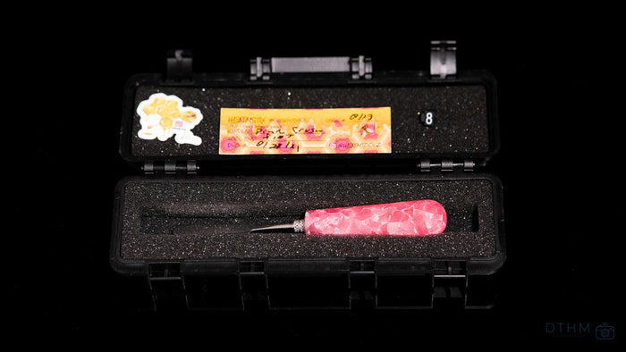Heady Dabber Tool: Hand-Spun Design, Assorted Colors, Portable Case, Durable, Artistic Flair