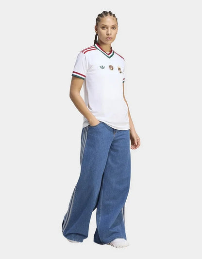 https://cdn.shopify.com/s/files/1/0911/7686/1985/files/jd_JZ6988_b.webp?v=1774525989