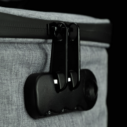 Discreet Stash Locking Bag: Onsen Labs Carbon Smell Proof, Advanced Carbon-Lined Fabric, Complete Smell-Proof Protection, Secure Locking Mechanism, Prevent Unauthorized Access, Travel, Daily Use, Durable, Lightweight, Discreet, Functionality and Style.