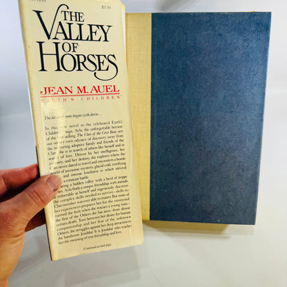 The Valley of Horses Auel 1982 First Edition