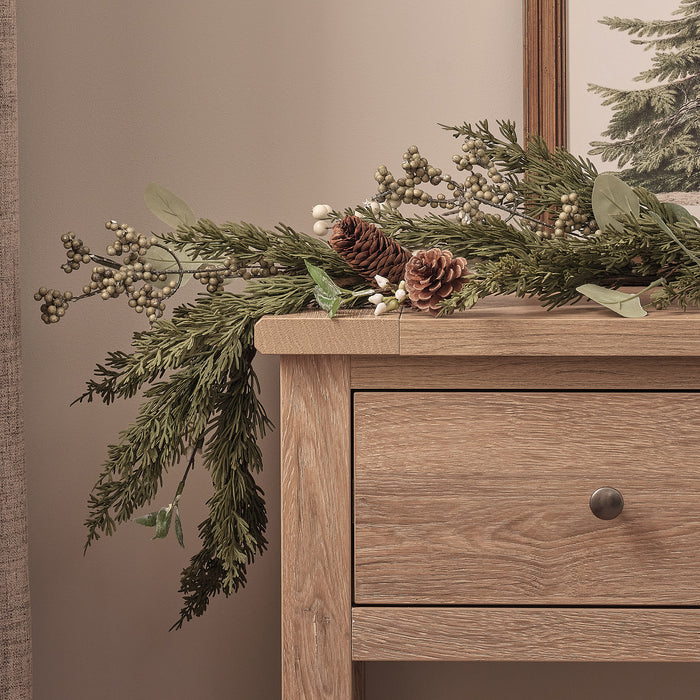 White Berry & Pinecode Christmas Garland